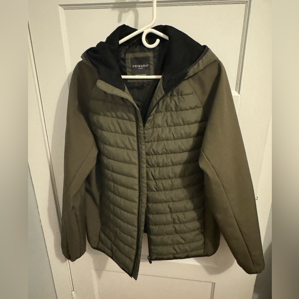 Men's windbreaker jacket, excellent condition!